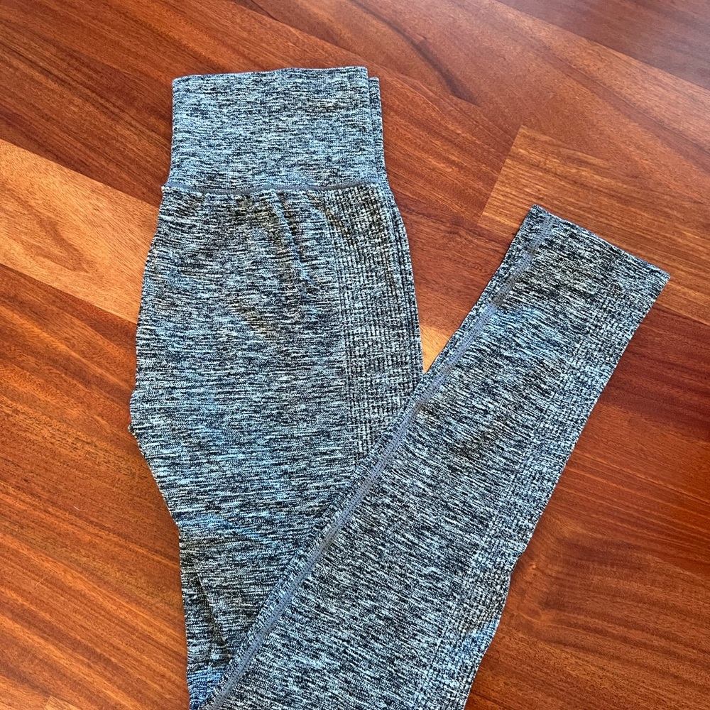 Forever 21 leggings small